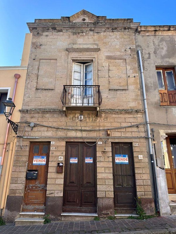 casa indipendente in vendita a Sant'Antioco