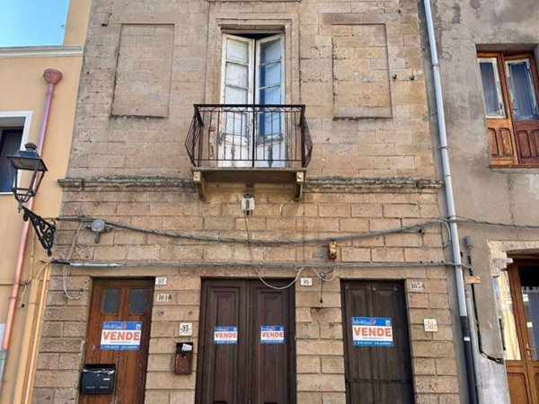 casa indipendente in vendita a Sant'Antioco