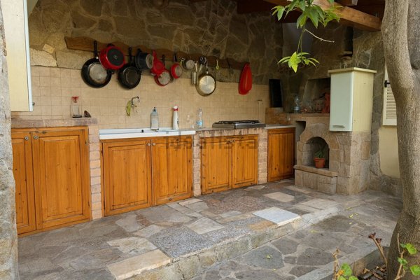 casa indipendente in vendita a Sant'Antioco