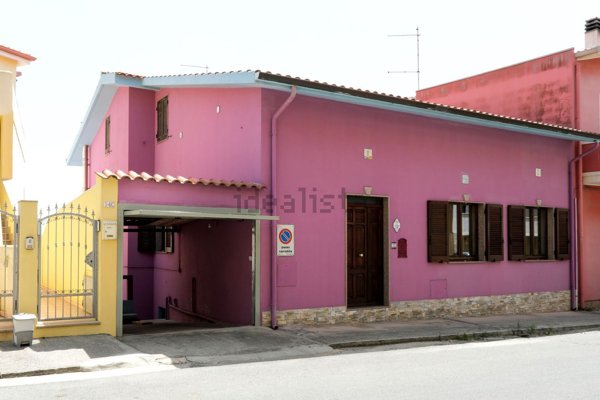 casa indipendente in vendita a Sant'Antioco