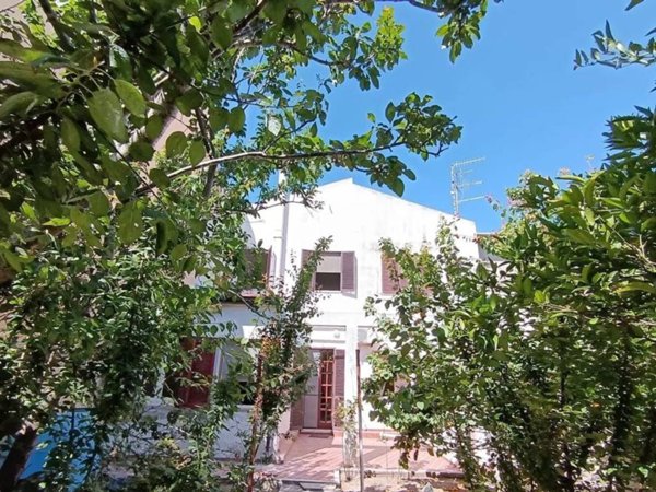 casa indipendente in vendita a Sant'Antioco