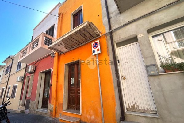 casa indipendente in vendita a Sant'Antioco