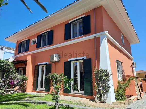 casa indipendente in vendita a Sant'Antioco