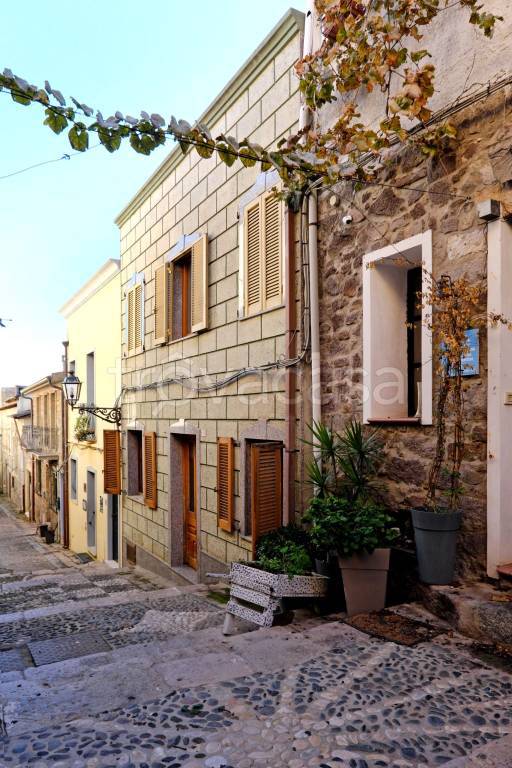 casa indipendente in vendita a Sant'Antioco