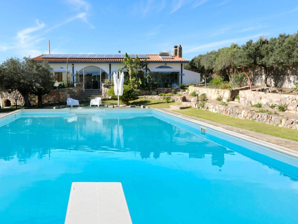 casa indipendente in vendita a Sant'Antioco