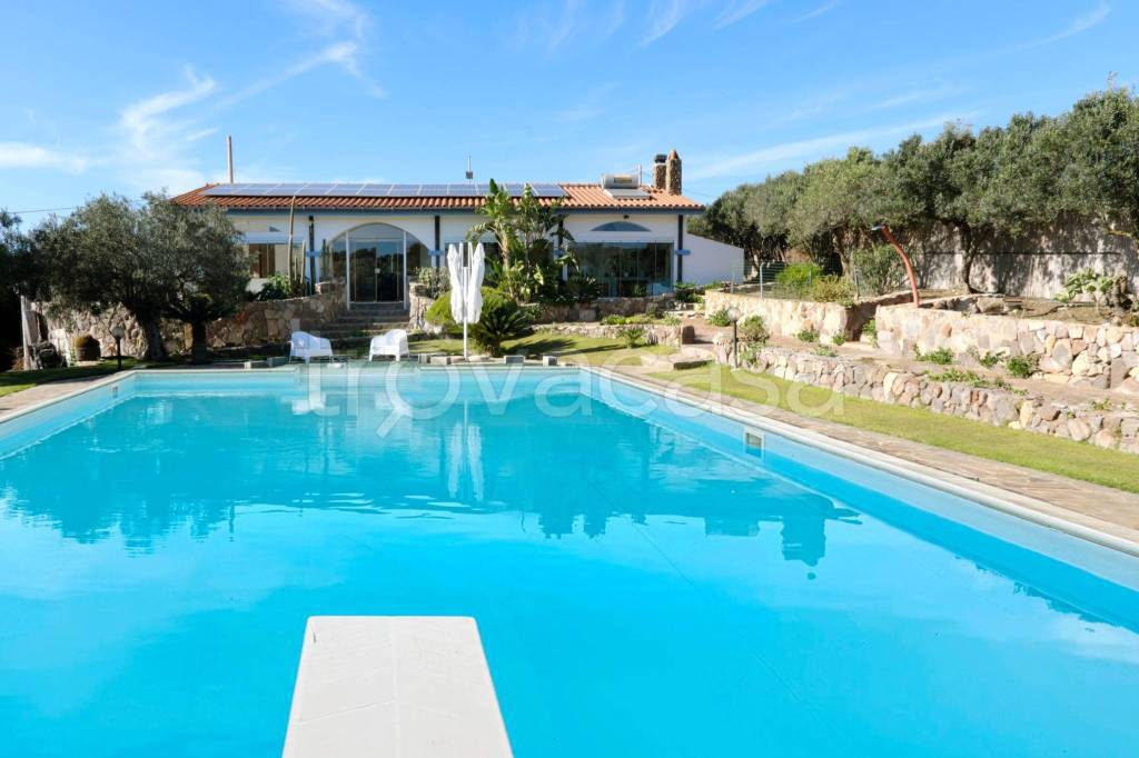 casa indipendente in vendita a Sant'Antioco