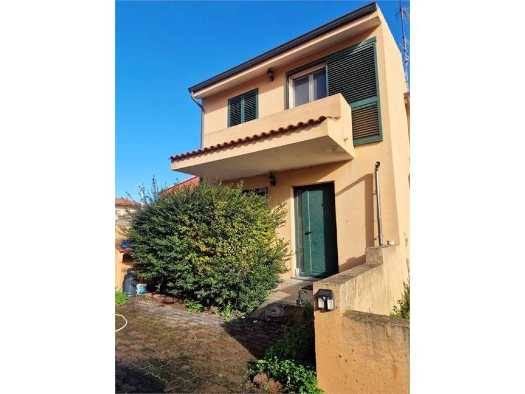 casa indipendente in vendita a Sant'Antioco