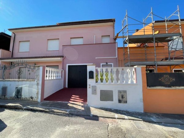 casa indipendente in vendita a Sant'Antioco