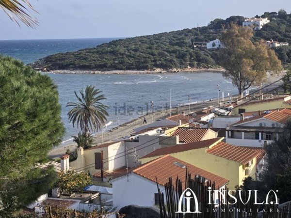 casa indipendente in vendita a Sant'Antioco
