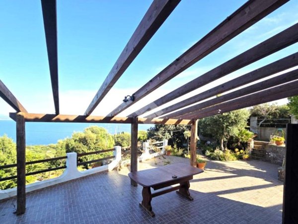 casa indipendente in vendita a Sant'Antioco