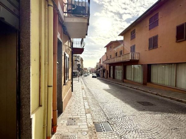 negozio in vendita a Sant'Antioco