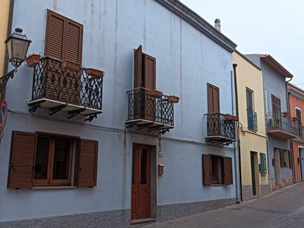 casa indipendente in vendita a Sant'Antioco