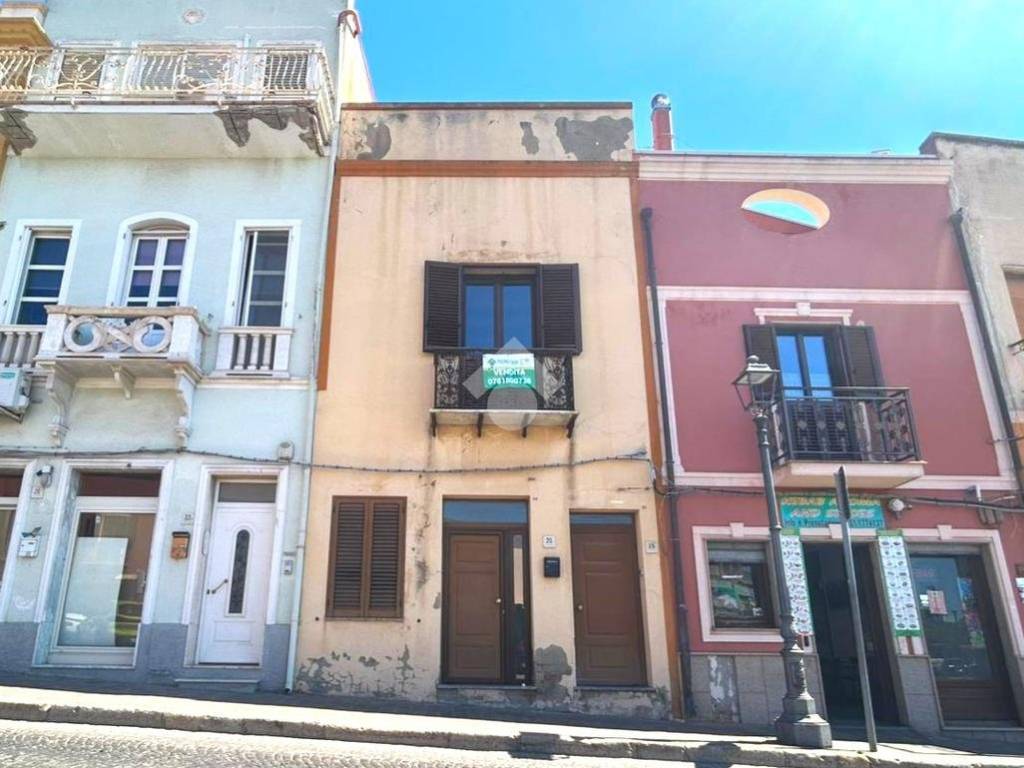 casa indipendente in vendita a Sant'Antioco
