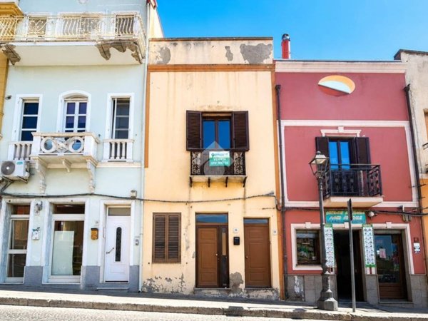 casa indipendente in vendita a Sant'Antioco
