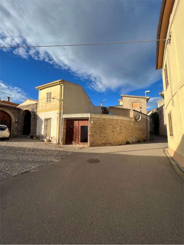 casa indipendente in vendita a Sardara