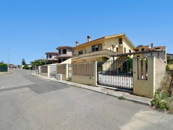 casa indipendente in vendita a Sardara