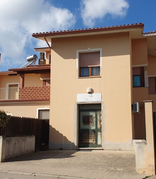 locale commerciale in vendita a Senorbì