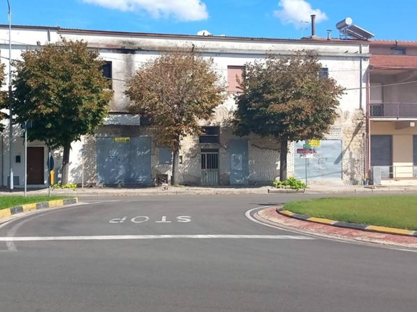 intera palazzina in vendita a Senorbì