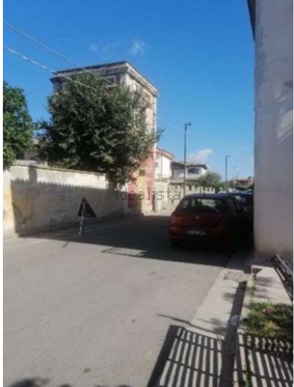 locale di sgombero in vendita a Senorbì