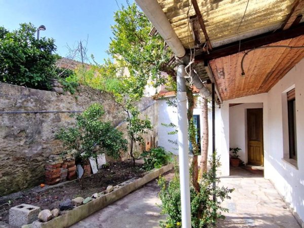 casa indipendente in vendita a Senorbì
