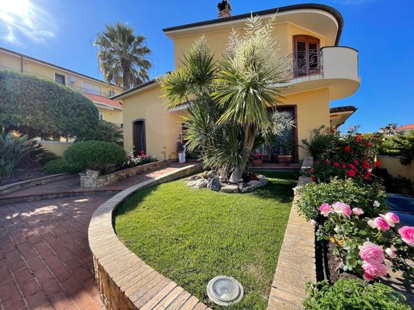 casa indipendente in vendita a Senorbì