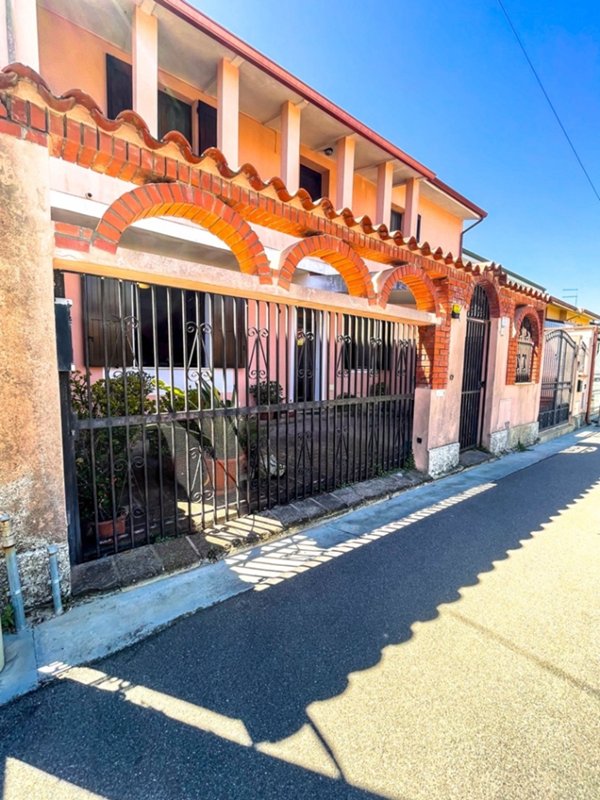 casa indipendente in vendita a Serramanna