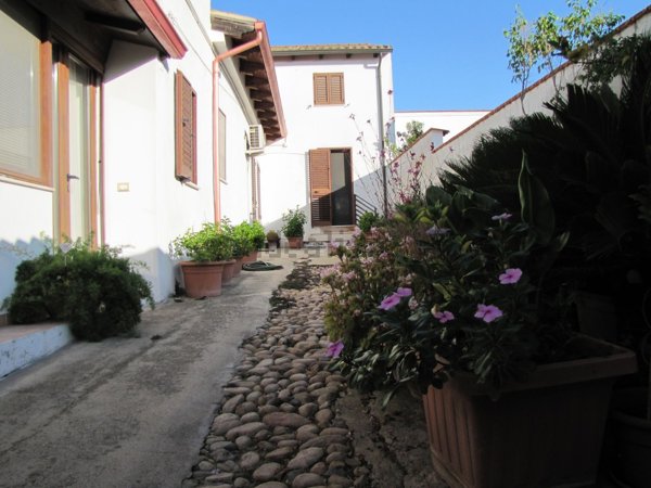 casa indipendente in vendita a Serramanna