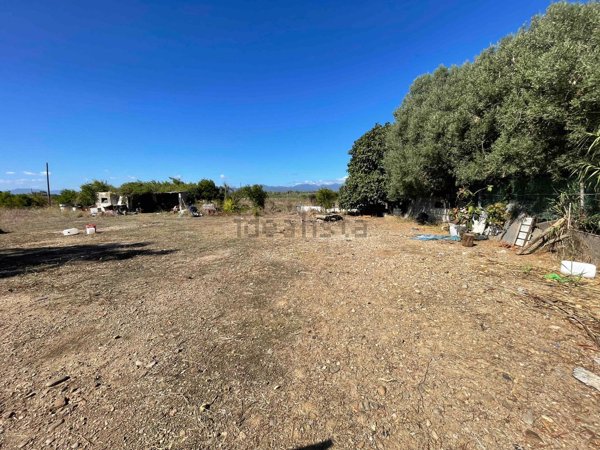 locale commerciale in vendita a Serramanna