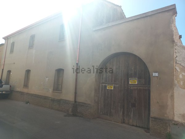 casa indipendente in vendita a Serramanna