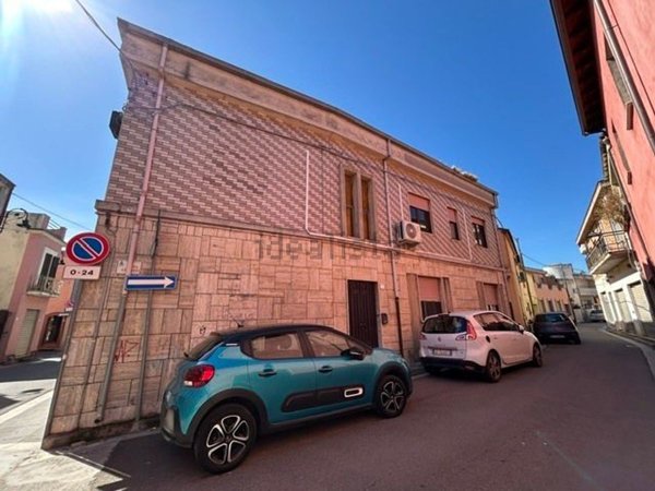casa indipendente in vendita a Serramanna