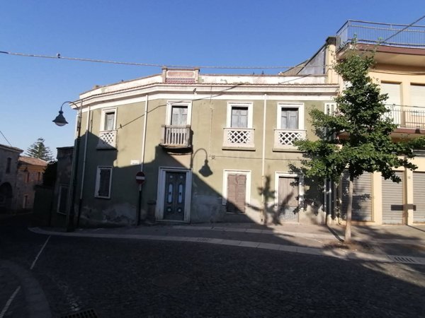 casa indipendente in vendita a Serrenti