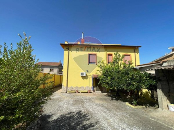 casa indipendente in vendita a Serrenti