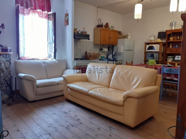 casa indipendente in vendita a Seui