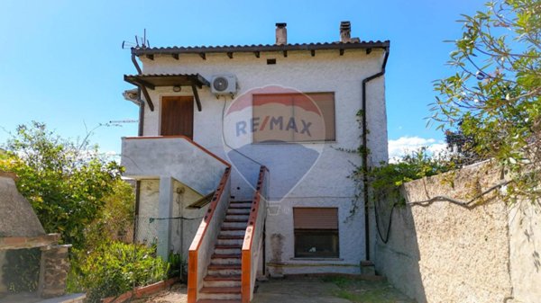 casa indipendente in vendita a Siliqua