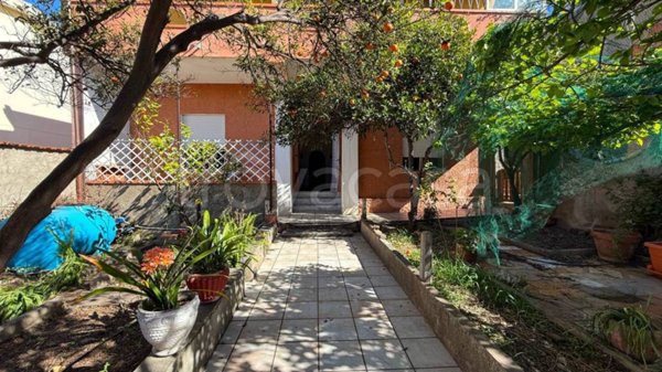 casa indipendente in vendita a Siliqua