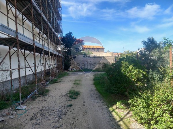 terreno edificabile in vendita a Siliqua