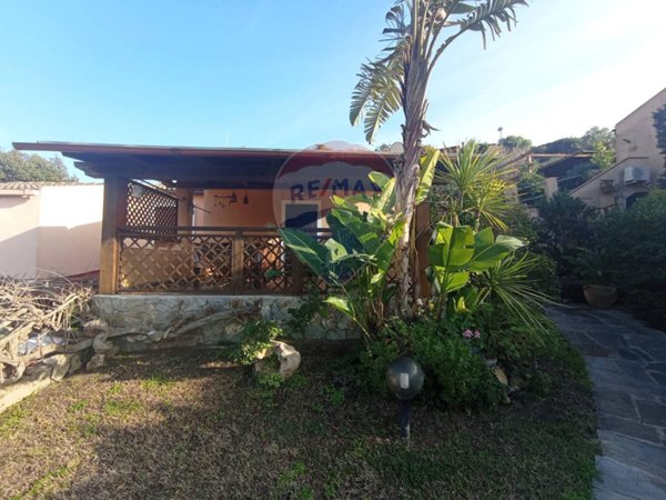 casa indipendente in vendita a Teulada