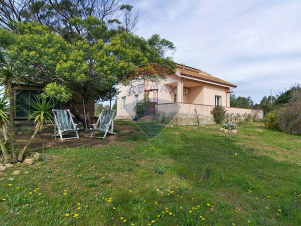 casa indipendente in vendita a Teulada
