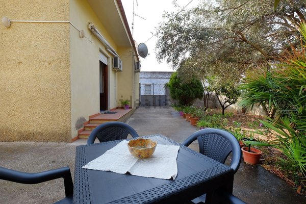 casa indipendente in vendita a Teulada