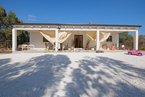 casa indipendente in vendita a Teulada
