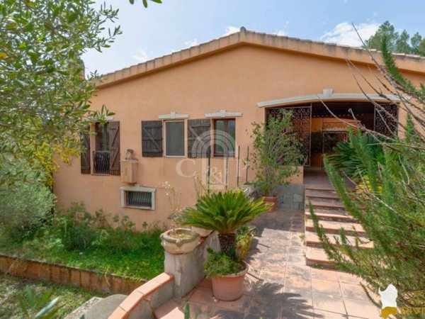 villa in vendita a Teulada in zona Sa Portedda