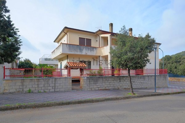appartamento in vendita a Teulada in zona Malfatano