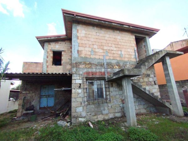casa indipendente in vendita a Tratalias