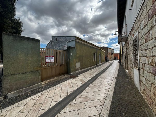 casa indipendente in vendita a Vallermosa