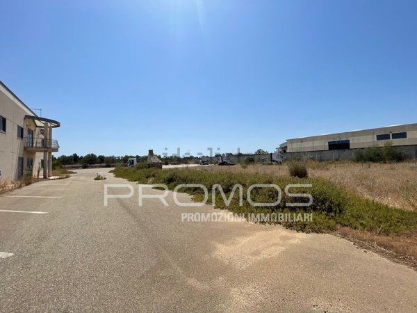 capannone in vendita a Villacidro