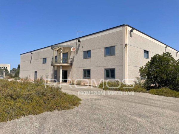 locale commerciale in vendita a Villacidro