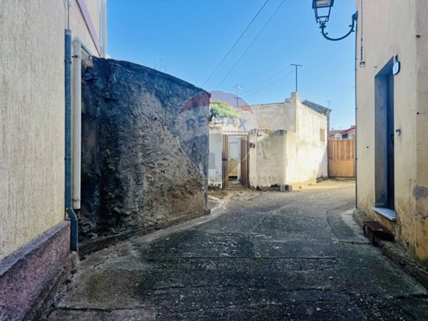 casa indipendente in vendita a Villanovaforru