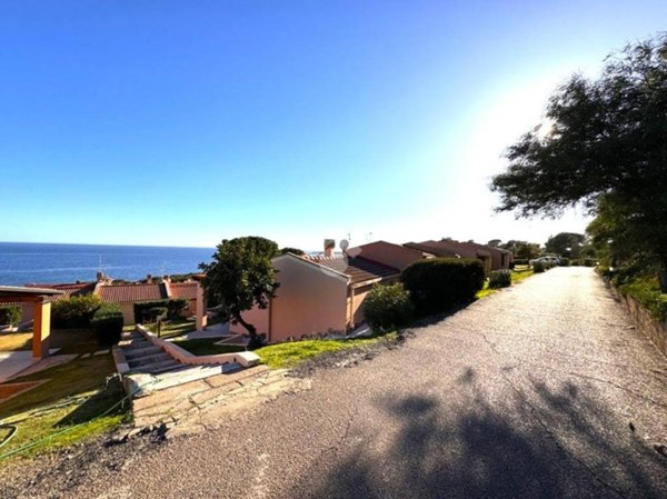 casa indipendente in vendita a Villaputzu in zona Porto Tramatzu