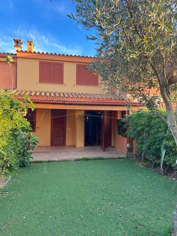 casa indipendente in vendita a Villaputzu in zona Porto Corallo