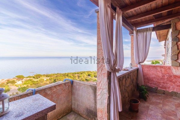 casa indipendente in vendita a Villaputzu in zona Porto Corallo